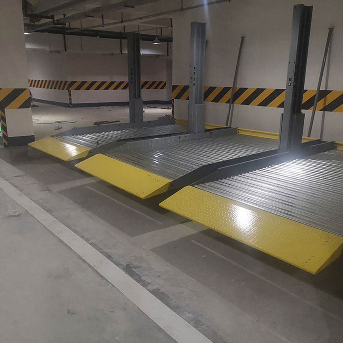 爐霍升降橫移式立體停車過驗收