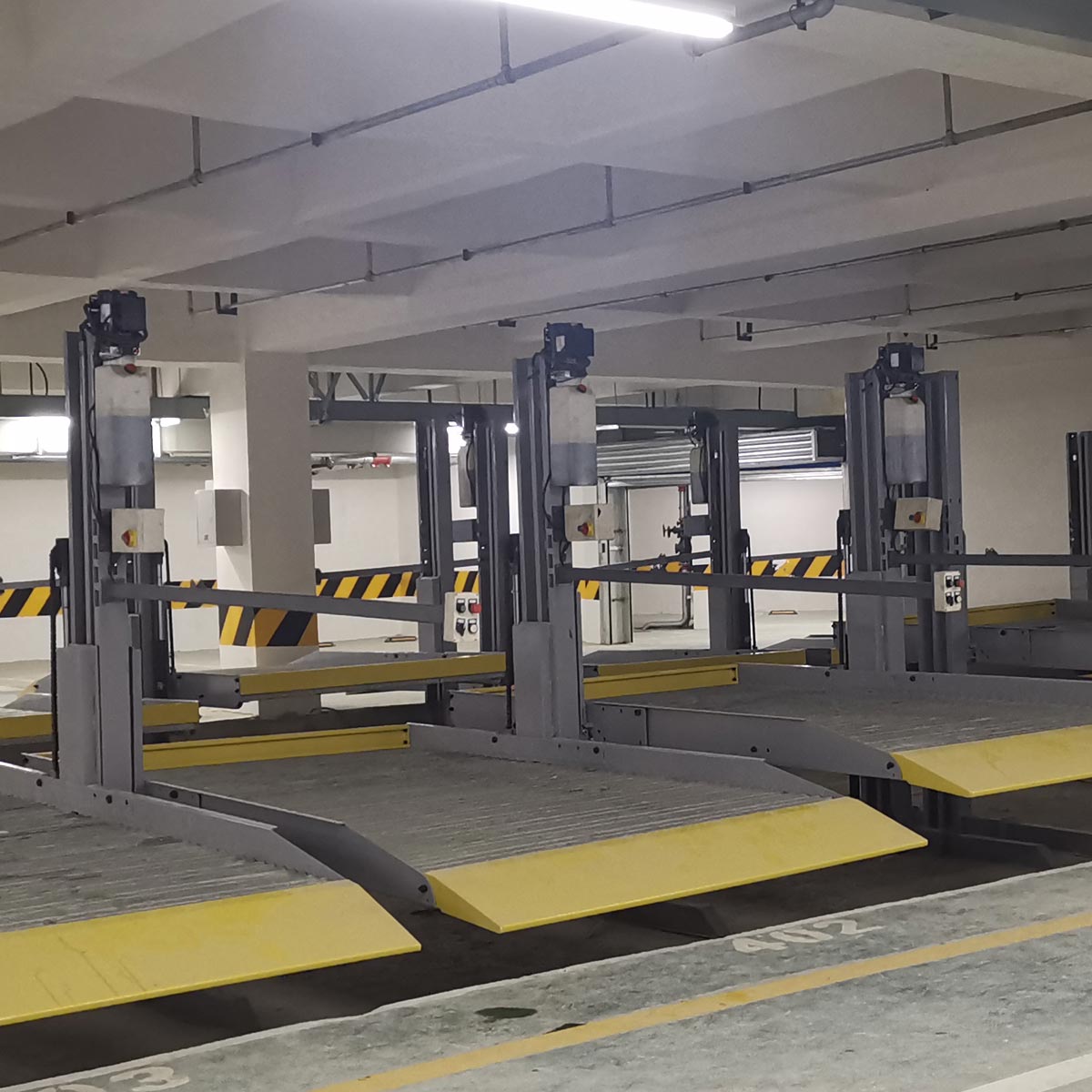 望謨四柱機械式停車庫拆除