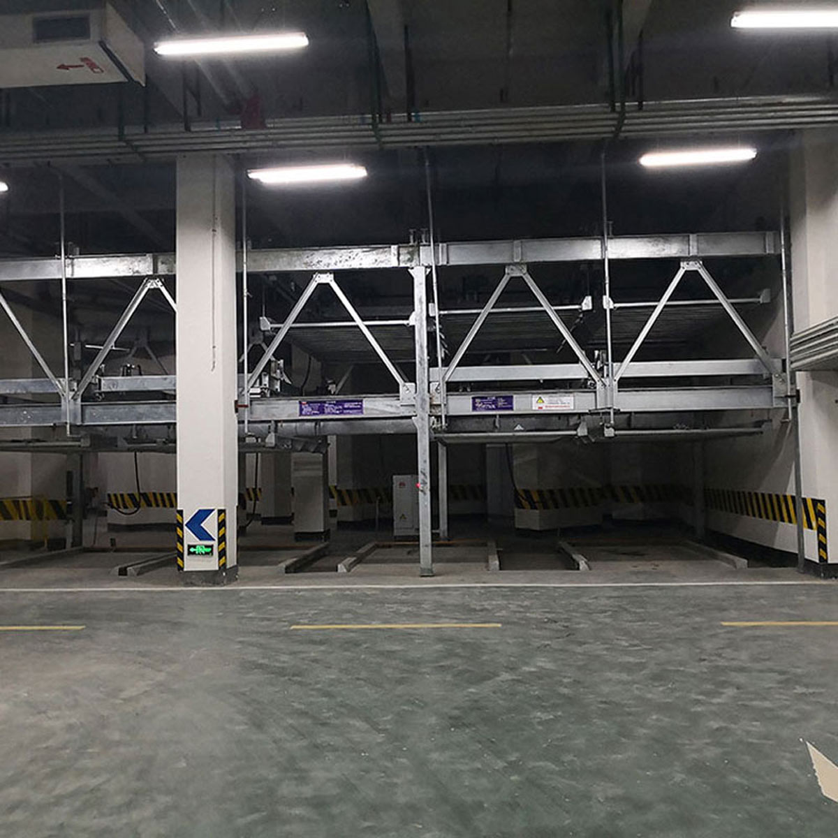 峨邊4柱機(jī)械停車(chē)設(shè)備安裝