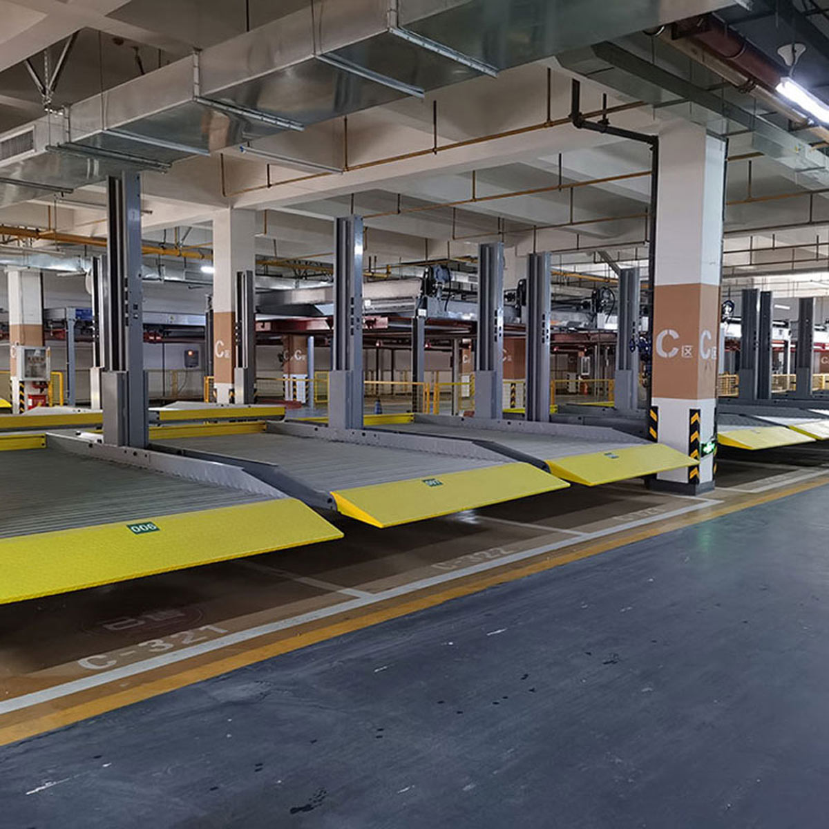 單列式機械立體停車設(shè)備拆除.jpg